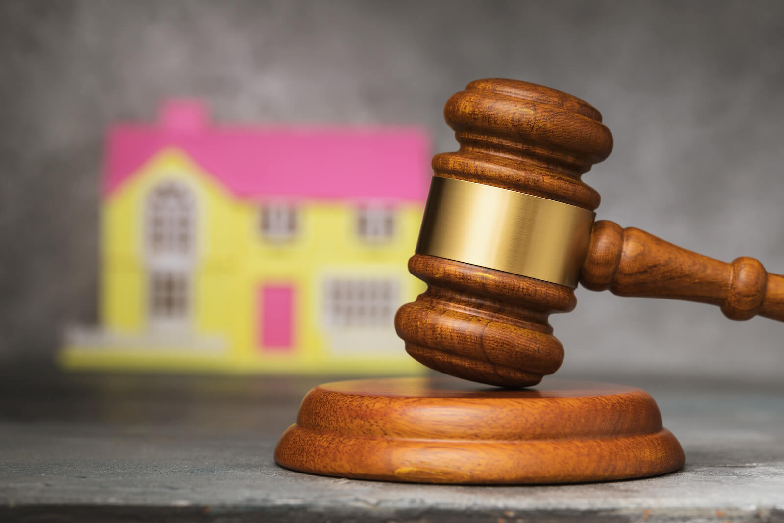 Śmierć rodziców i podział spadku między dzieci