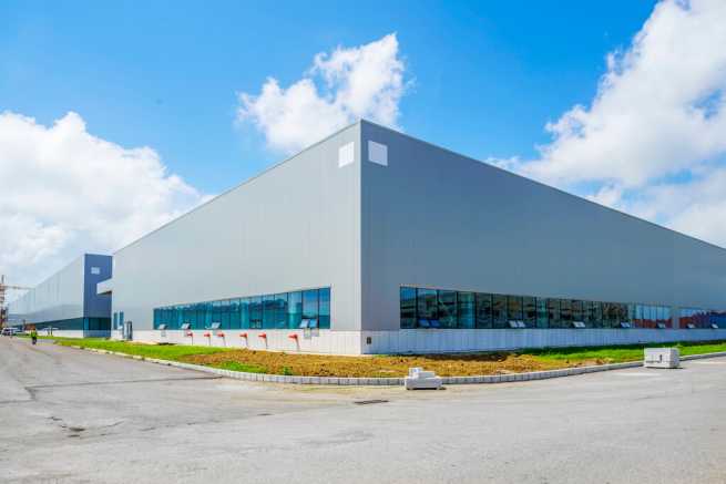 Przejęcie firmy pozostawionej przez zmarłą mamę, jakie formalności należy dopełnić?