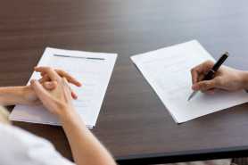 Odrzucenie spadku przez dalszą rodzinę, kiedy zaczyna się bieg terminu?